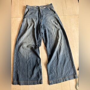 Women's Relaxed Fit Blue Jeans